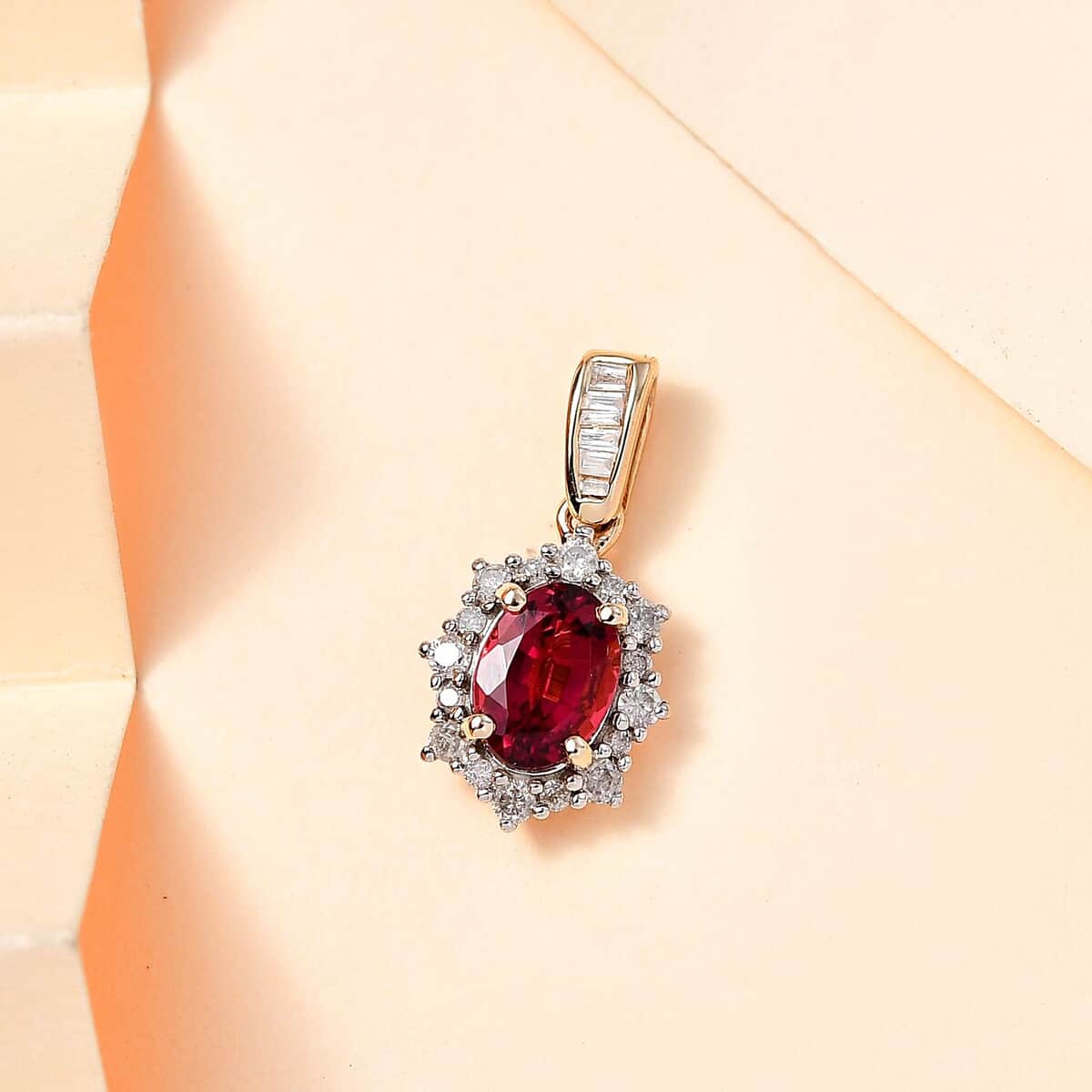 Luxoro 14K Yellow Gold AAA Ouro Fino Rubellite and G-H I3 Diamond Sunburst Pendant 1.10 ctw image number 1