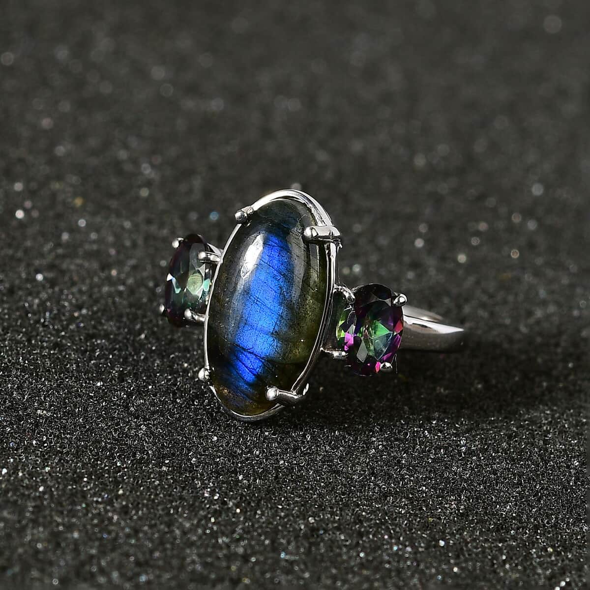 Malagasy Labradorite and Northern Lights Mystic Topaz 3 Stone Ring in Platinum Over Sterling Silver (Size 5.0) 7.15 ctw image number 2