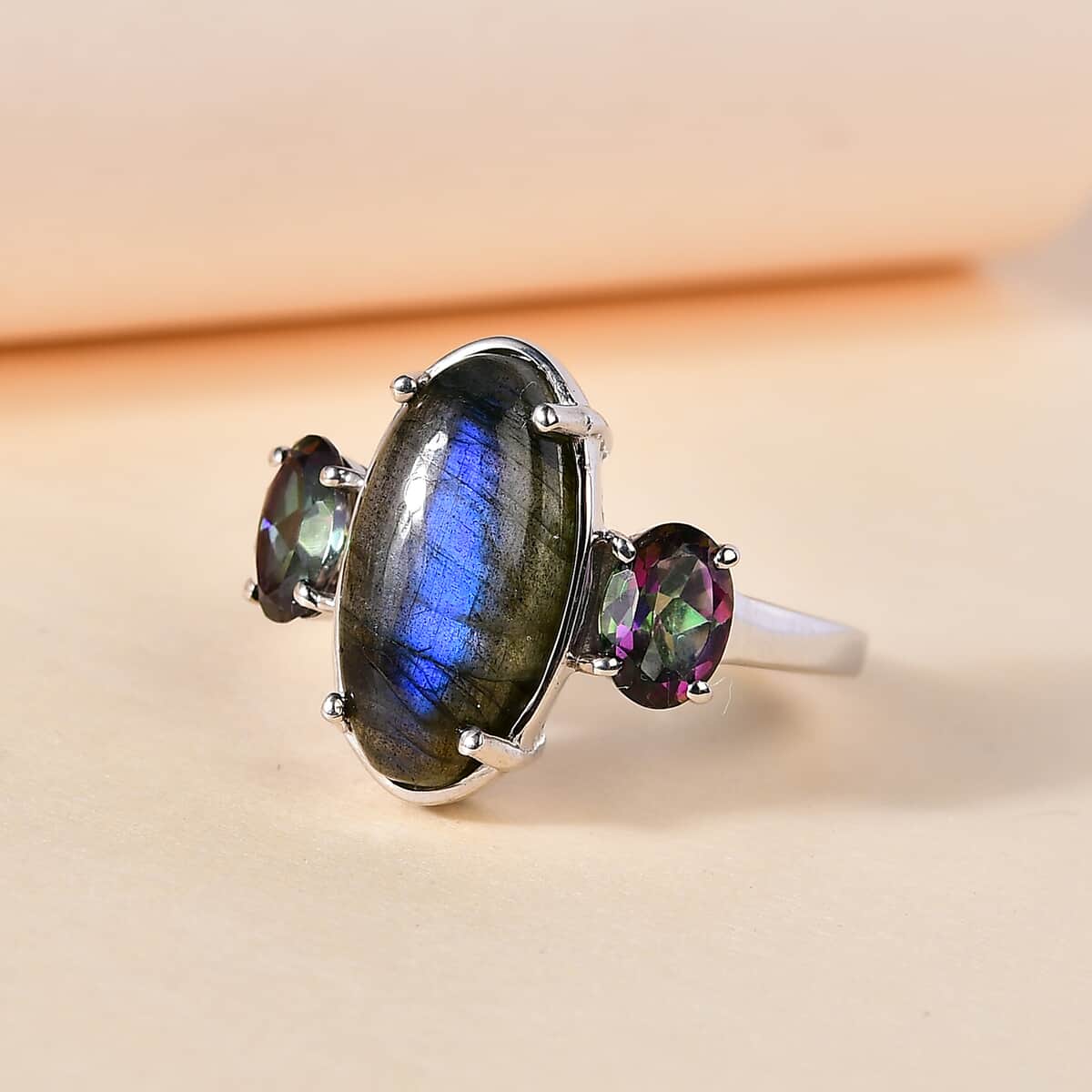 Malagasy Labradorite and Northern Lights Mystic Topaz 3 Stone Ring in Platinum Over Sterling Silver (Size 8.0) 7.15 ctw image number 1