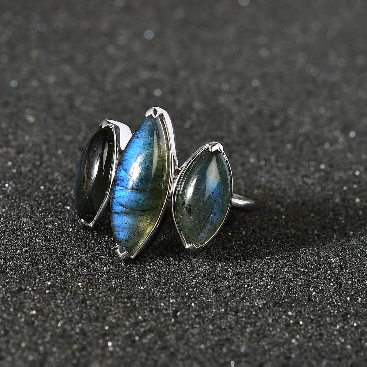 Malagasy Labradorite 3 Stone Ring in Platinum Over Sterling Silver (Size 10.0) 10.60 ctw image number 2