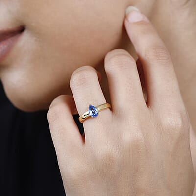 Kashmir Kyanite Solitaire Ring in Vermeil Yellow Gold Over Sterling Silver (Size 10.0) 0.85 ctw