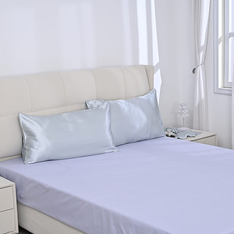 Silver 5 Piece Satin Sleep Set (2x Pillow Case, Eye Mask, Scrunchie, & Pouch)