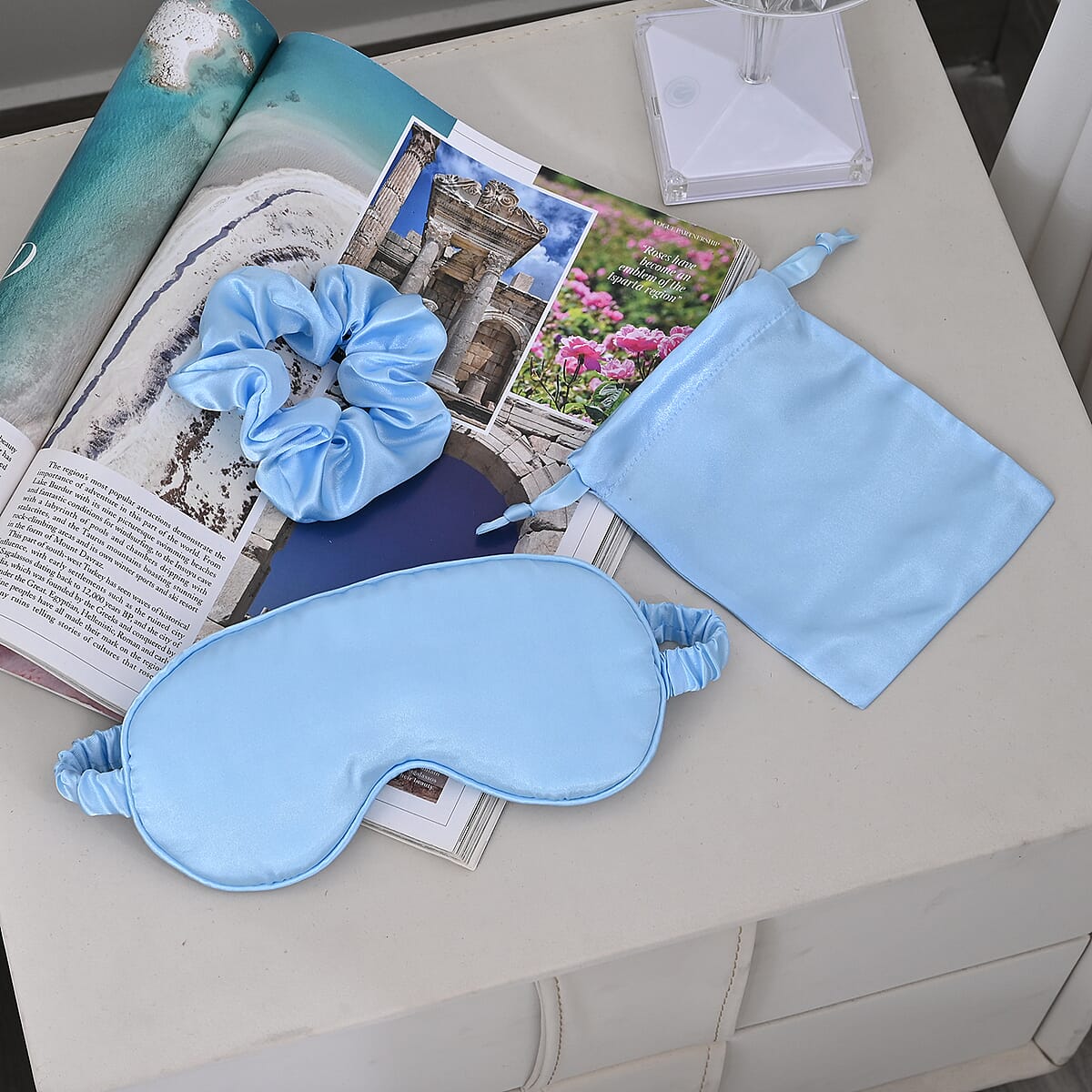 Blue 5 Piece Satin Sleep Set (2x Pillow Case, Eye Mask, Scrunchie, & Pouch) image number 2