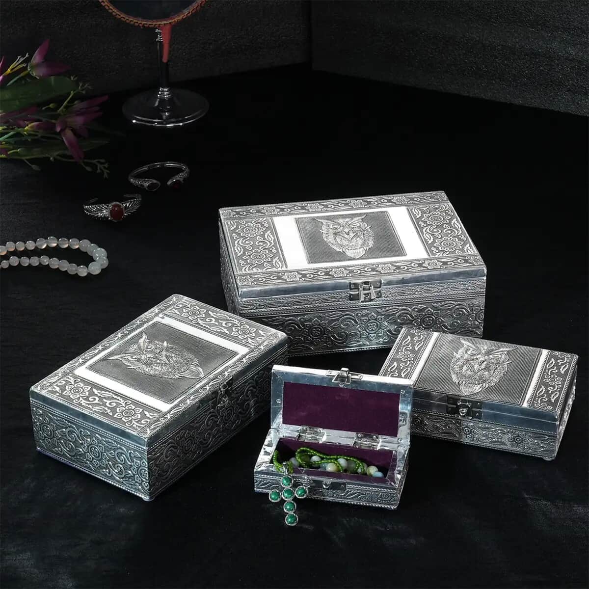 Handcrafted Set of 4 Owl Nested Aluminium Oxidized Nested Box image number 1