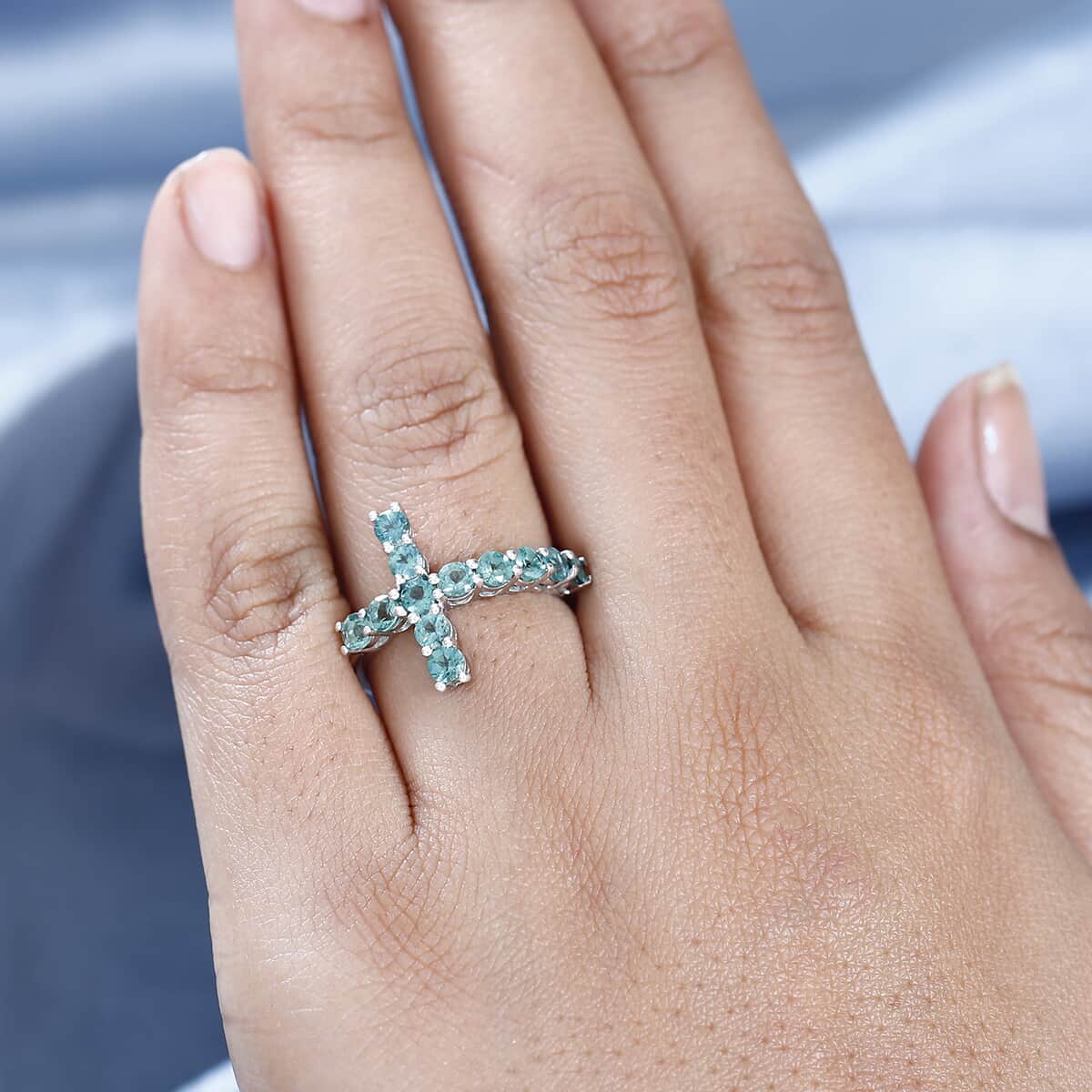 Premium Indian Ocean Apatite Ring in Platinum Over Sterling Silver (Size 10.0) 1.60 ctw image number 2