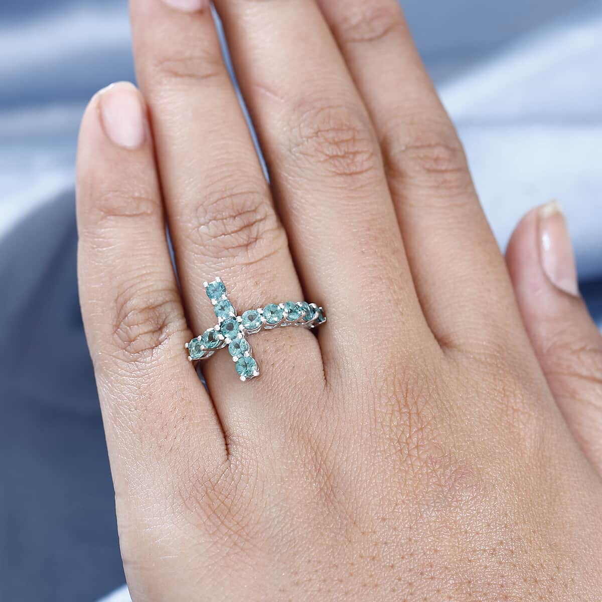 Premium Indian Ocean Apatite Cross Ring in Platinum Over Sterling Silver (Size 6.0) 1.60 ctw image number 2