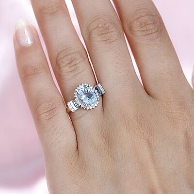Luxoro 14K White Gold AAA Santa Maria Aquamarine and I2-I3 Venice Blue and White Diamond Ring (Size 7.0) 4.40 Grams 1.90 ctw