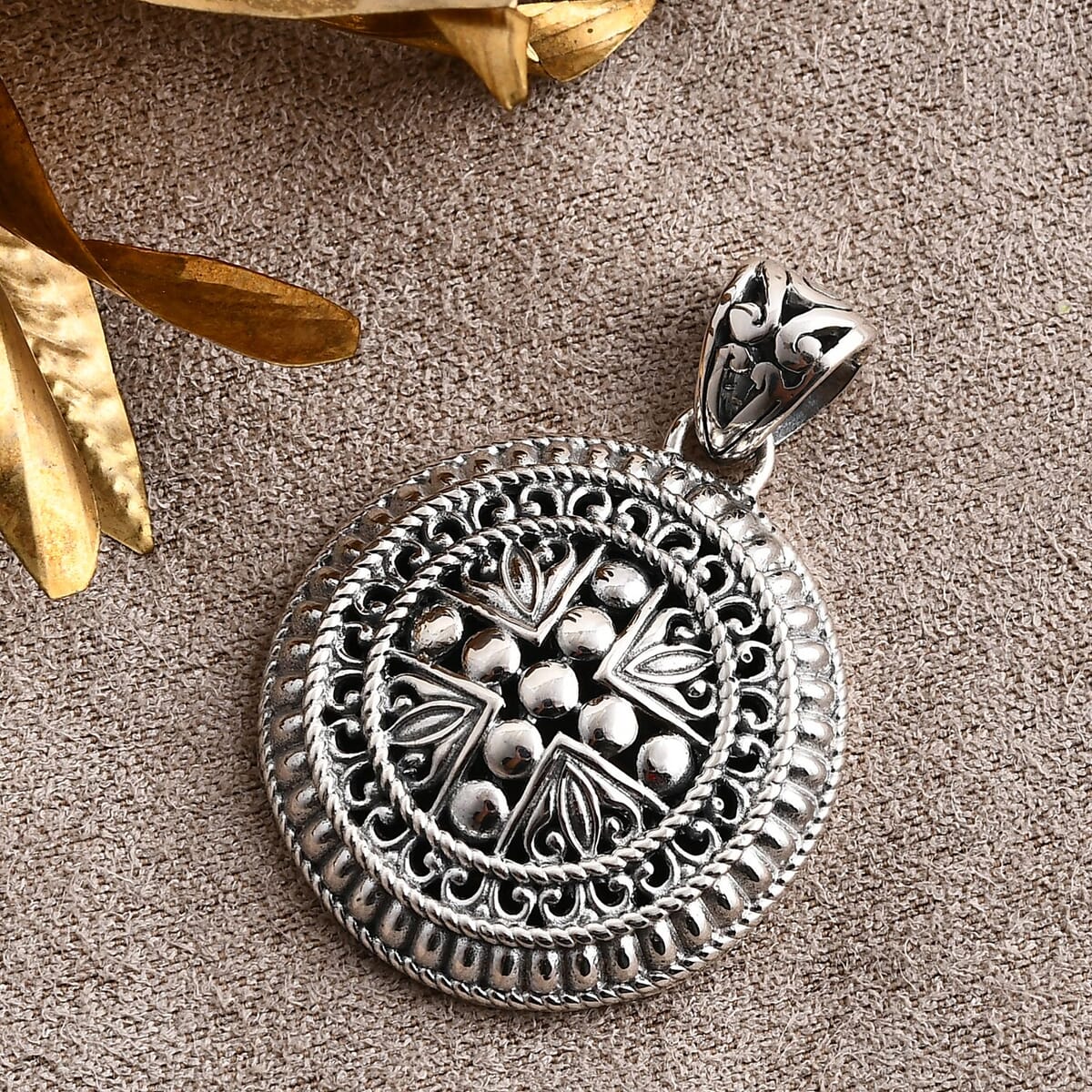 Bali Legacy Guardian Seal Pendant without Chain in Sterling Silver 9.20 Grams image number 1