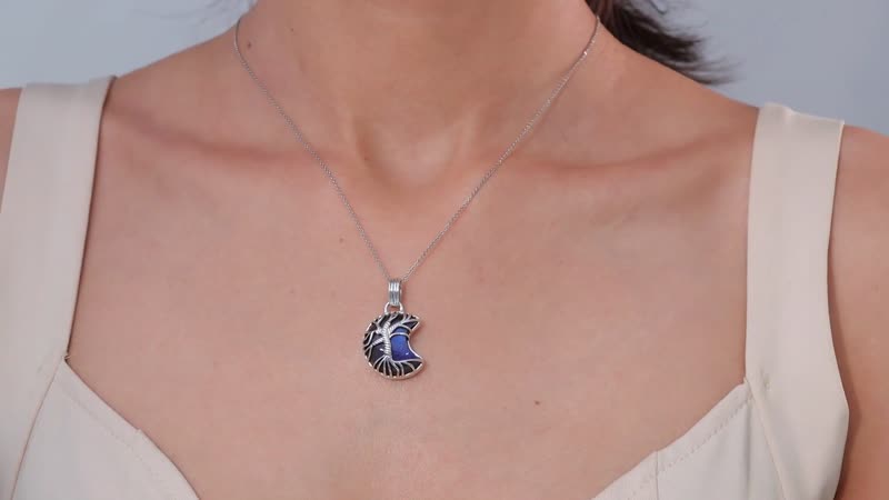 D'Joy Artisan Crafted Malagasy Labradorite Tree of Life Pendant without Chain in Sterling Silver 20.80 ctw