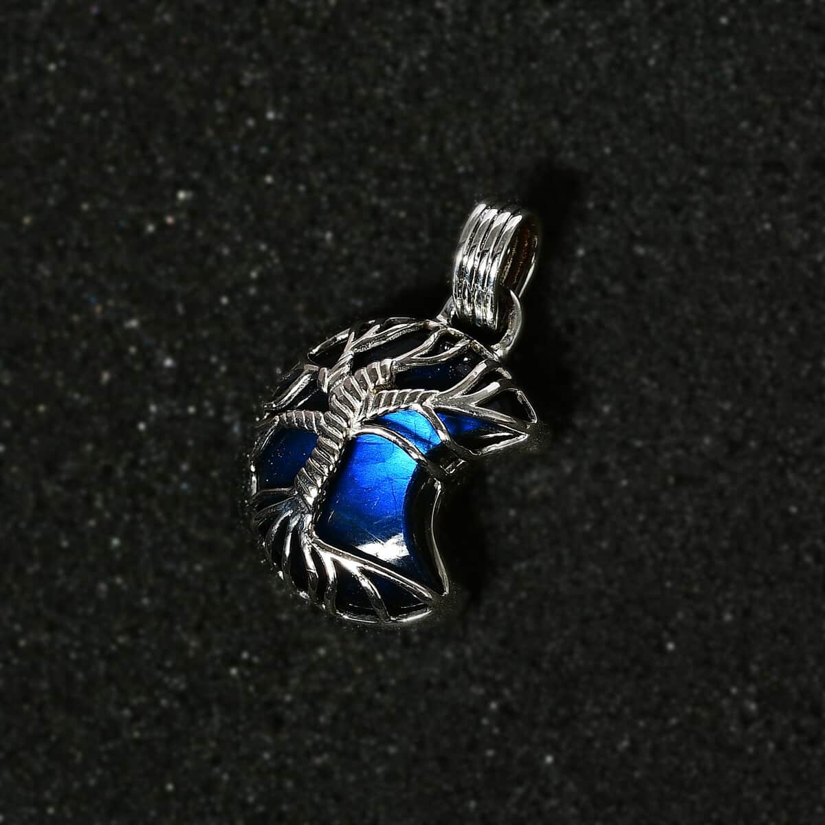 Artisan Crafted Malagasy Labradorite Tree of Life Pendant in Sterling Silver 20.80 ctw image number 2