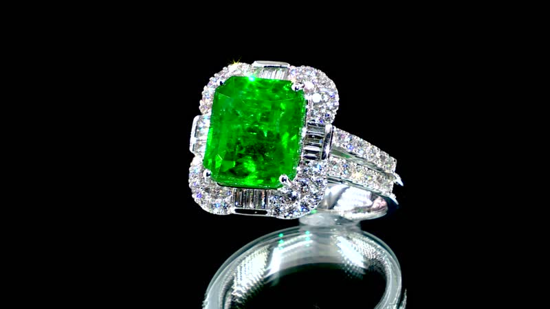 Certified & Appraised Chairman’s Signature Collection Rhapsody 950 Platinum AAAA Ethiopian Emerald and E-F VS Diamond Ring (Size 7.0) 11.92 Grams 8.00 ctw