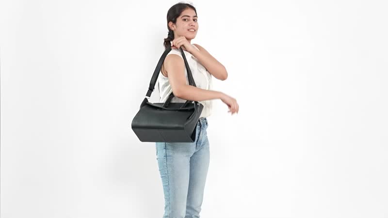 "100% Genuine leather Shoulder bag Size: 12.5(L) X 6.5 (W) 10(H) INCH Size: Black"