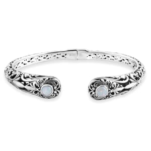 Bali Legacy Ethiopian Welo Opal 1.10 ctw Cuff Bracelet in Sterling Silver (6.50 In)