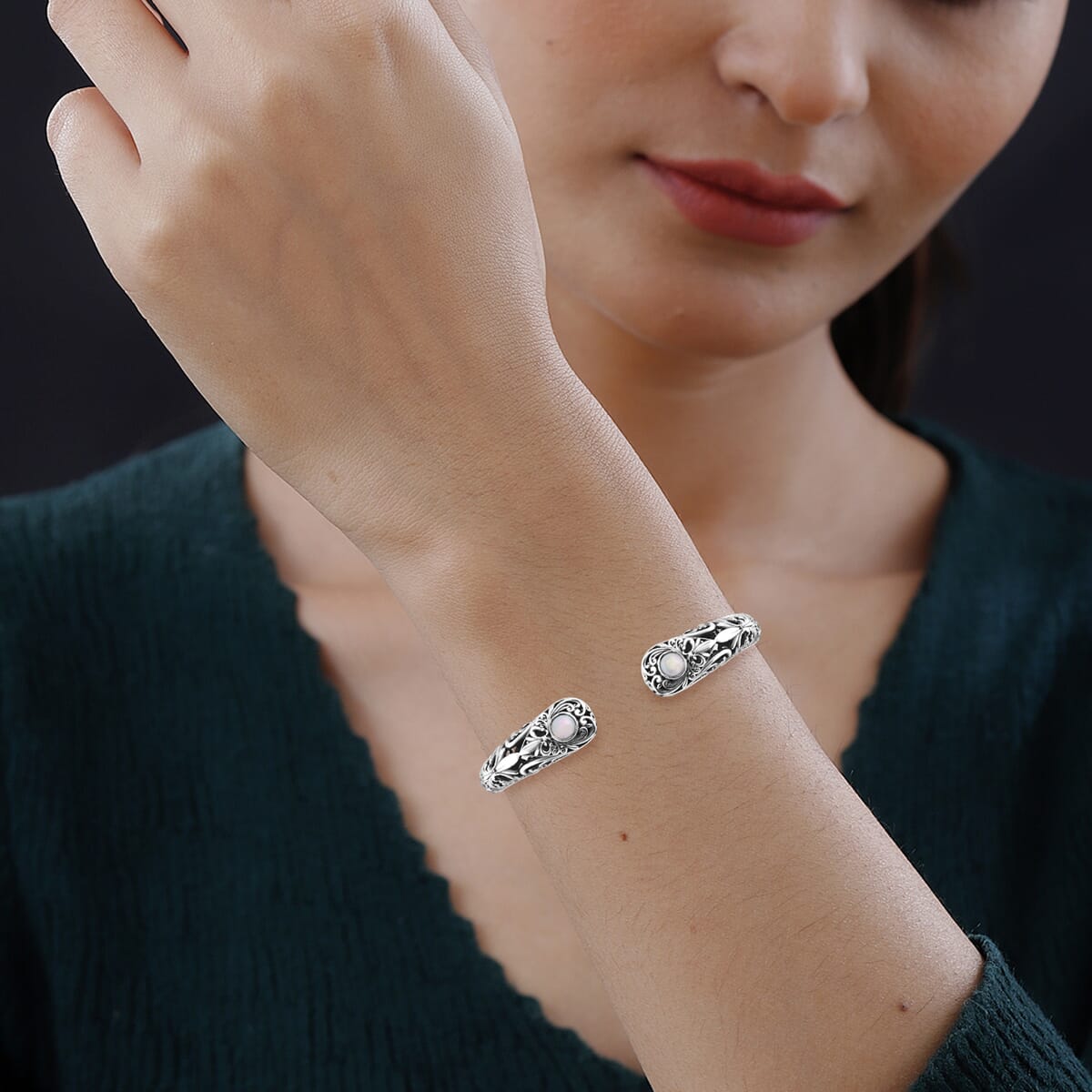 Bali Legacy Ethiopian Welo Opal 1.10 ctw Cuff Bracelet in Sterling Silver (7.25 In) image number 2