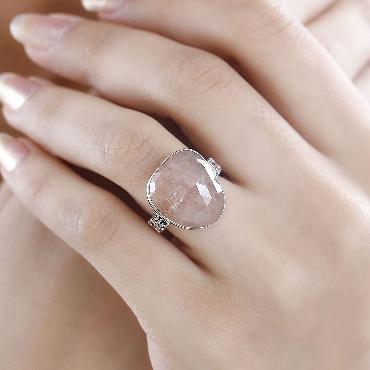 Indian Artistry Polki Marropino Morganite 11.10 ctw Ring in Sterling Silver (Size 7.0) image number 2