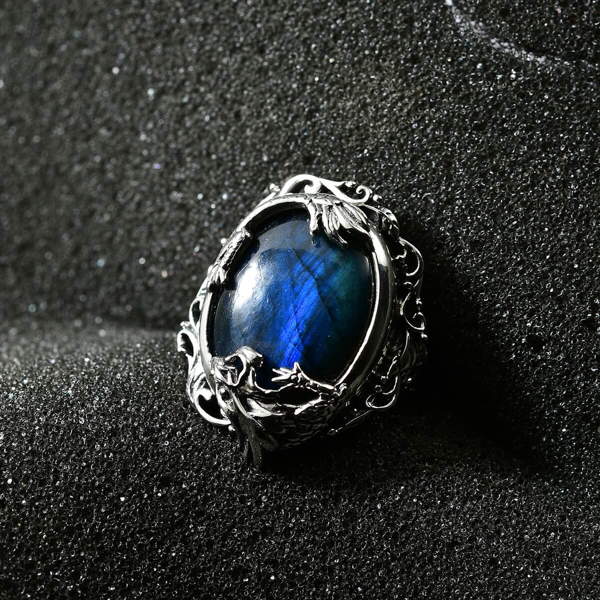 Artisan Crafted AAA Malagasy Labradorite Ring in Sterling Silver (Size 9.0) 17.70 ctw image number 2