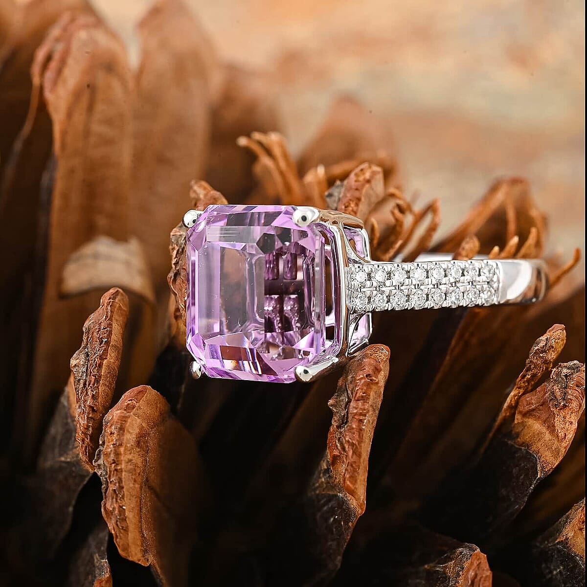 Rhapsody 950 Platinum AAAA Patroke Kunzite, Diamond (E-F, VS) (0.20 cts) Ring (Size 6.5) (6.30 g) 6.85 ctw image number 1