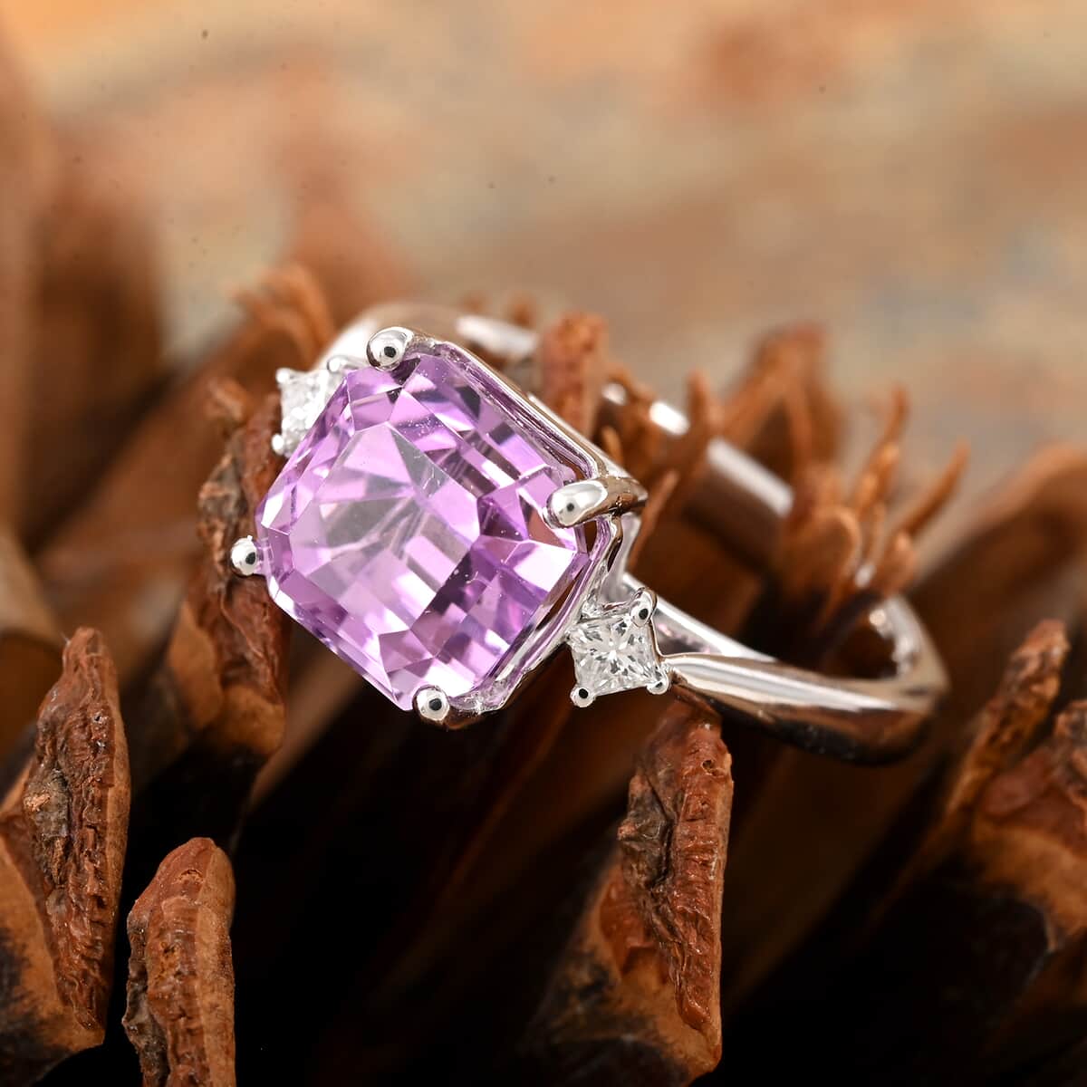 Certified & Appraised Rhapsody 950 Platinum AAAA Patroke Kunzite and E-F VS Diamond Ring (Size 6.0) 5.65 Grams 4.35 ctw image number 1