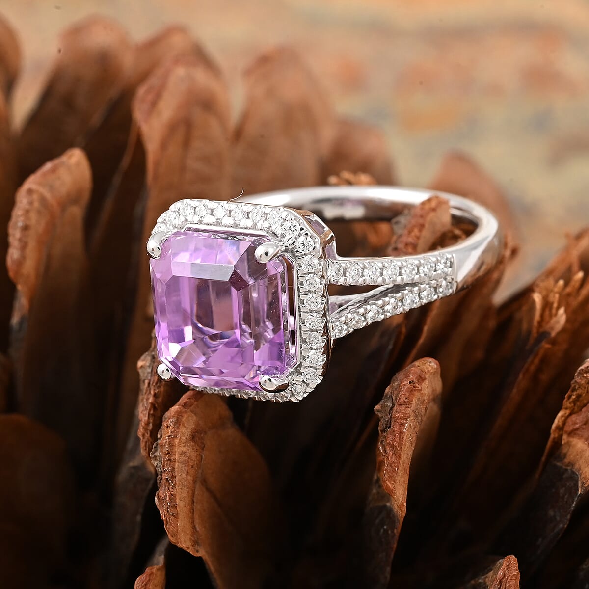 Certified & Appraised Rhapsody 950 Platinum AAAA Patroke Kunzite and E-F VS Diamond Ring (Size 9.0) 7.50 Grams 5.75 ctw image number 1