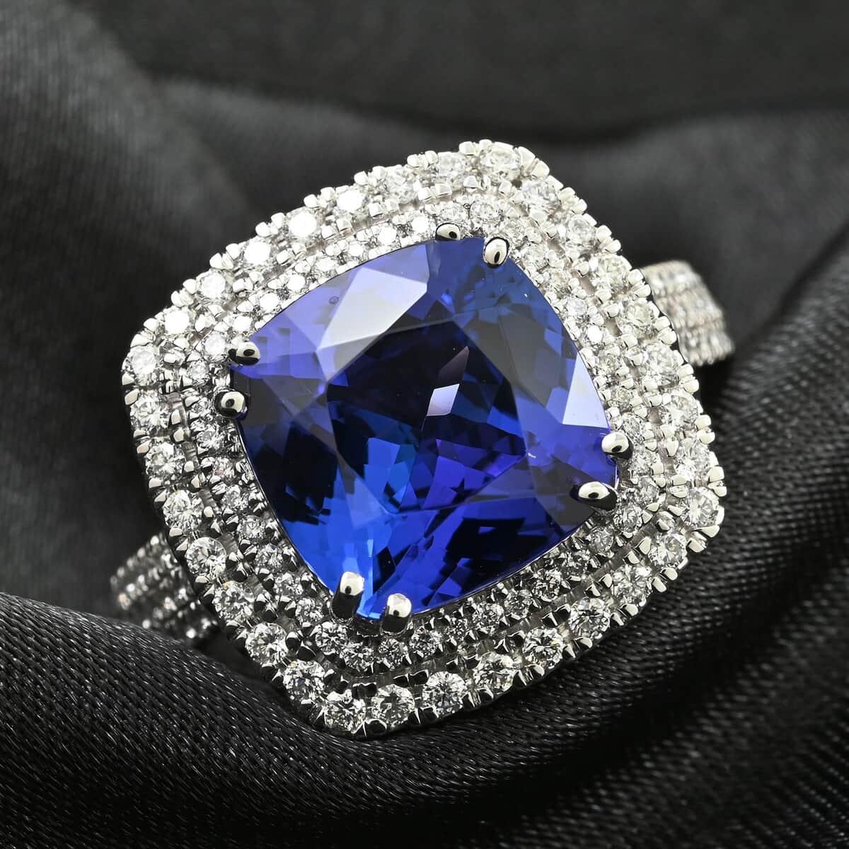 Certified & Appraised Rhapsody 950 Platinum AAAA Tanzanite, Diamond (E-F, VS) (0.69 cts) Ring (Size 10.0) (10.45 g) 5.75 ctw image number 1