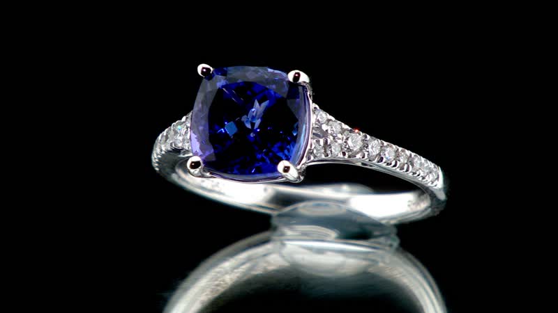 Certified & Appraised Rhapsody 950 Platinum AAAA Tanzanite and E-F VS Diamond Ring (Size 10.0) 4.45 Grams 2.85 ctw