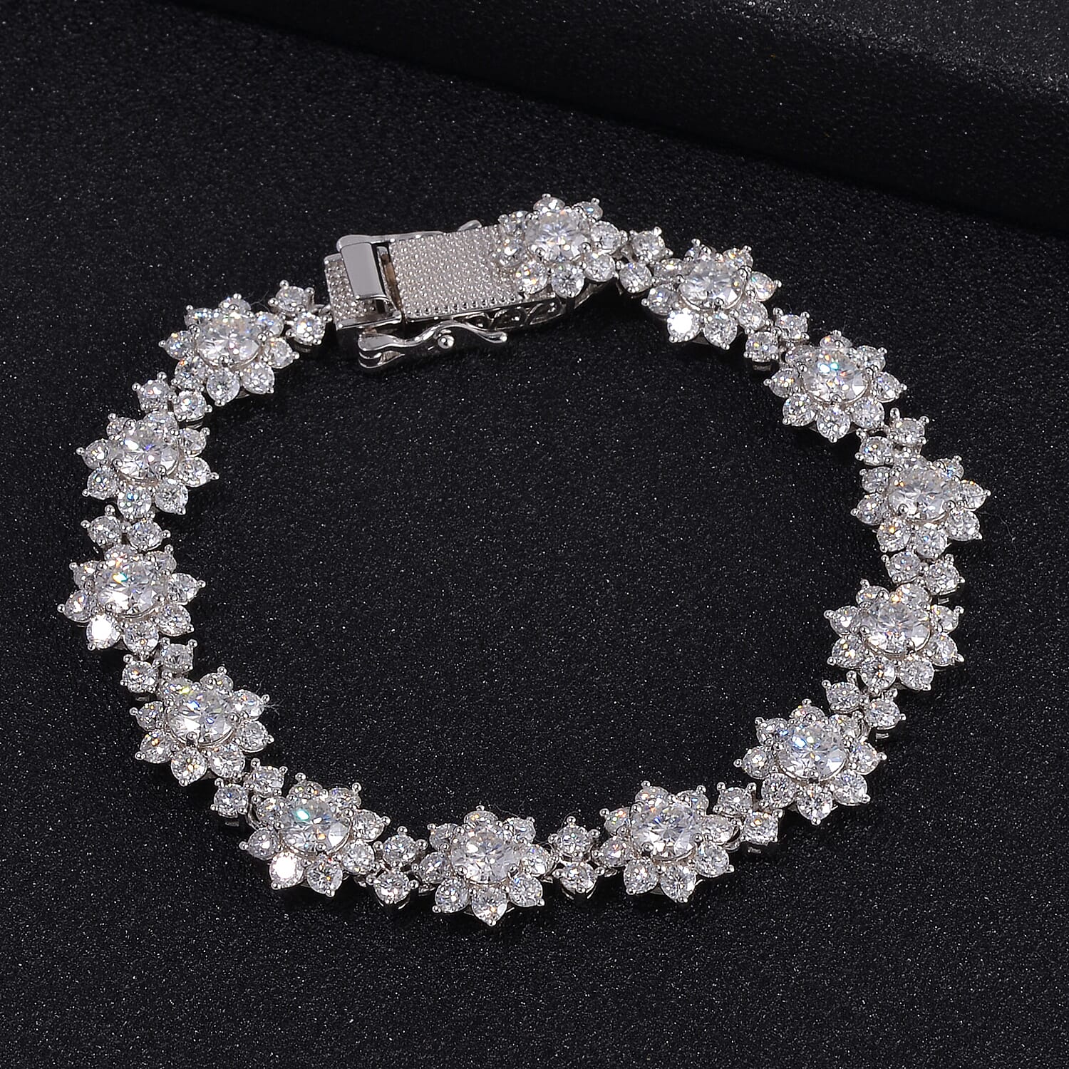 Moissanite Floral Bracelet in Platinum Over Sterling Silver (7.25 In) 14.35 ctw