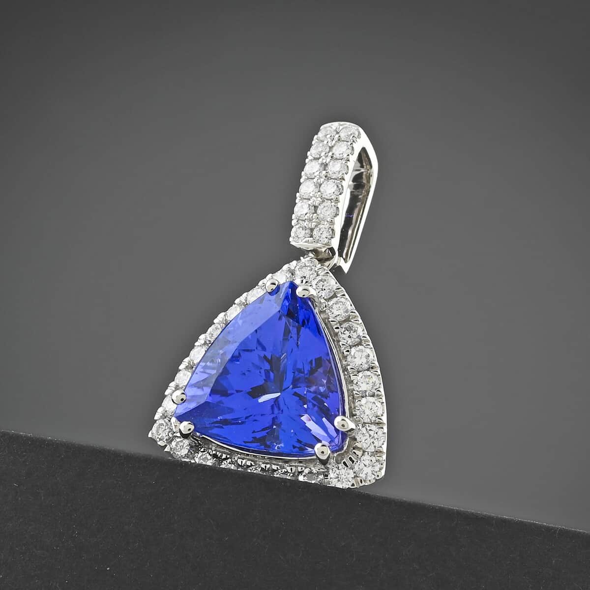 Certified & Appraised Rhapsody 950 Platinum AAAA Tanzanite and E-F VS Diamond Pendant 4.05 ctw image number 1