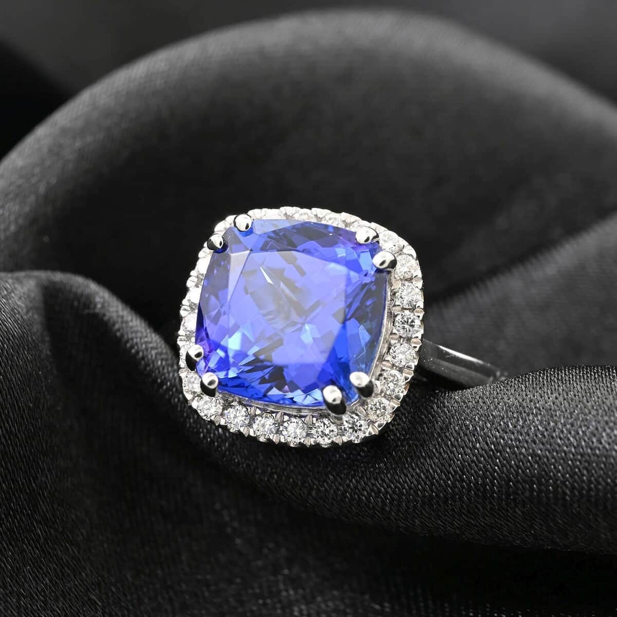 Certified & Appraised Rhapsody 950 Platinum AAAA Tanzanite and Diamond E-F VS Ring (Size 10.0) 6.10 Grams 4.00 ctw image number 1