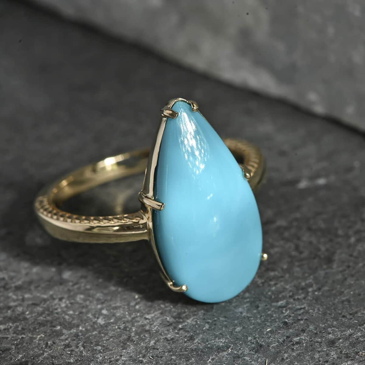 Certified & Appraised Luxoro 10K Yellow Gold AAA Sleeping Beauty Turquoise Solitaire Ring (Size 10.0) 6.30 ctw image number 1