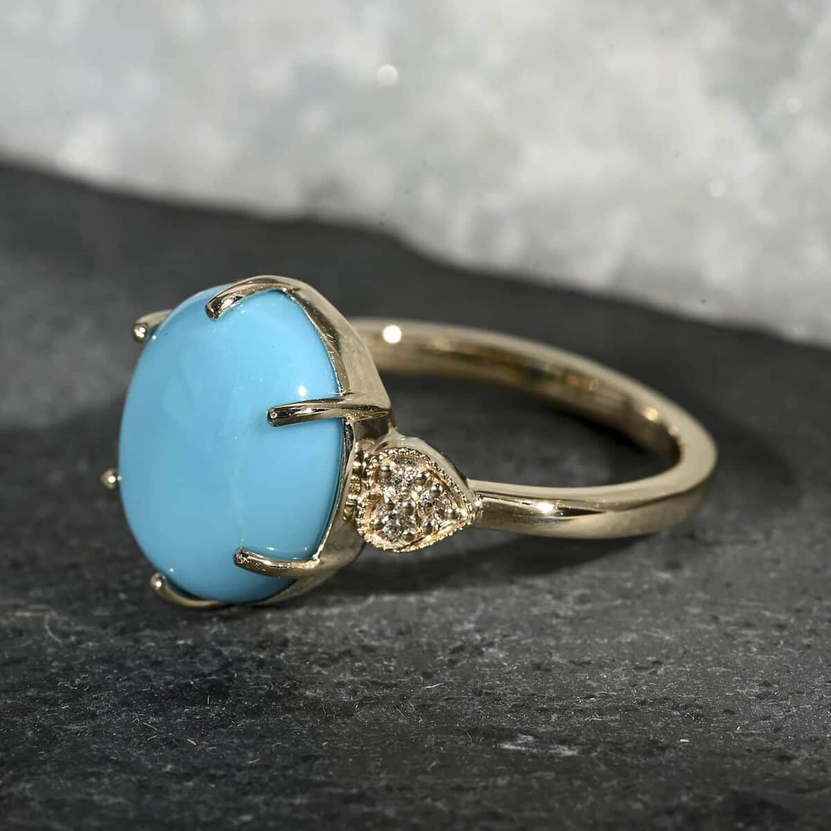 Certified & Appraised Luxoro 10K Yellow Gold AAA Sleeping Beauty Turquoise, Diamond (I2) Ring (Size 10.0) 4.50 ctw image number 1