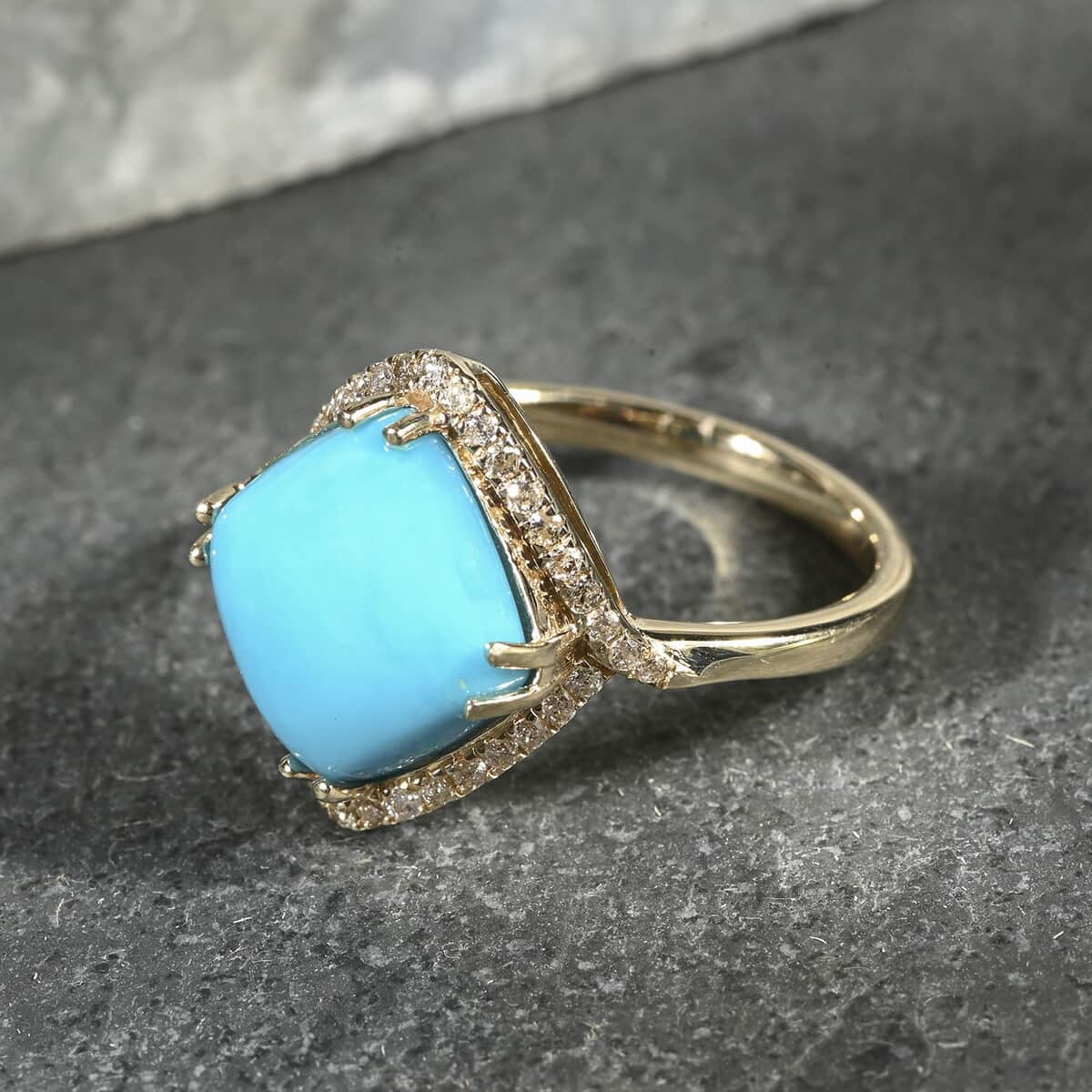 Certified & Appraised Luxoro AAA Sleeping Beauty Turquoise and I2 Diamond 5.00 ctw Ring in 10K Yellow Gold (Size 6.0) image number 1