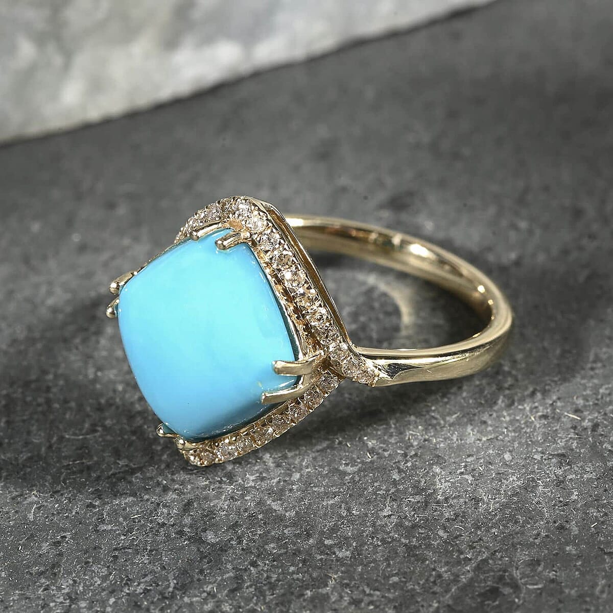 Certified & Appraised Luxoro AAA Sleeping Beauty Turquoise and I2 Diamond 5.00 ctw Ring in 10K Yellow Gold (Size 6.5) image number 1