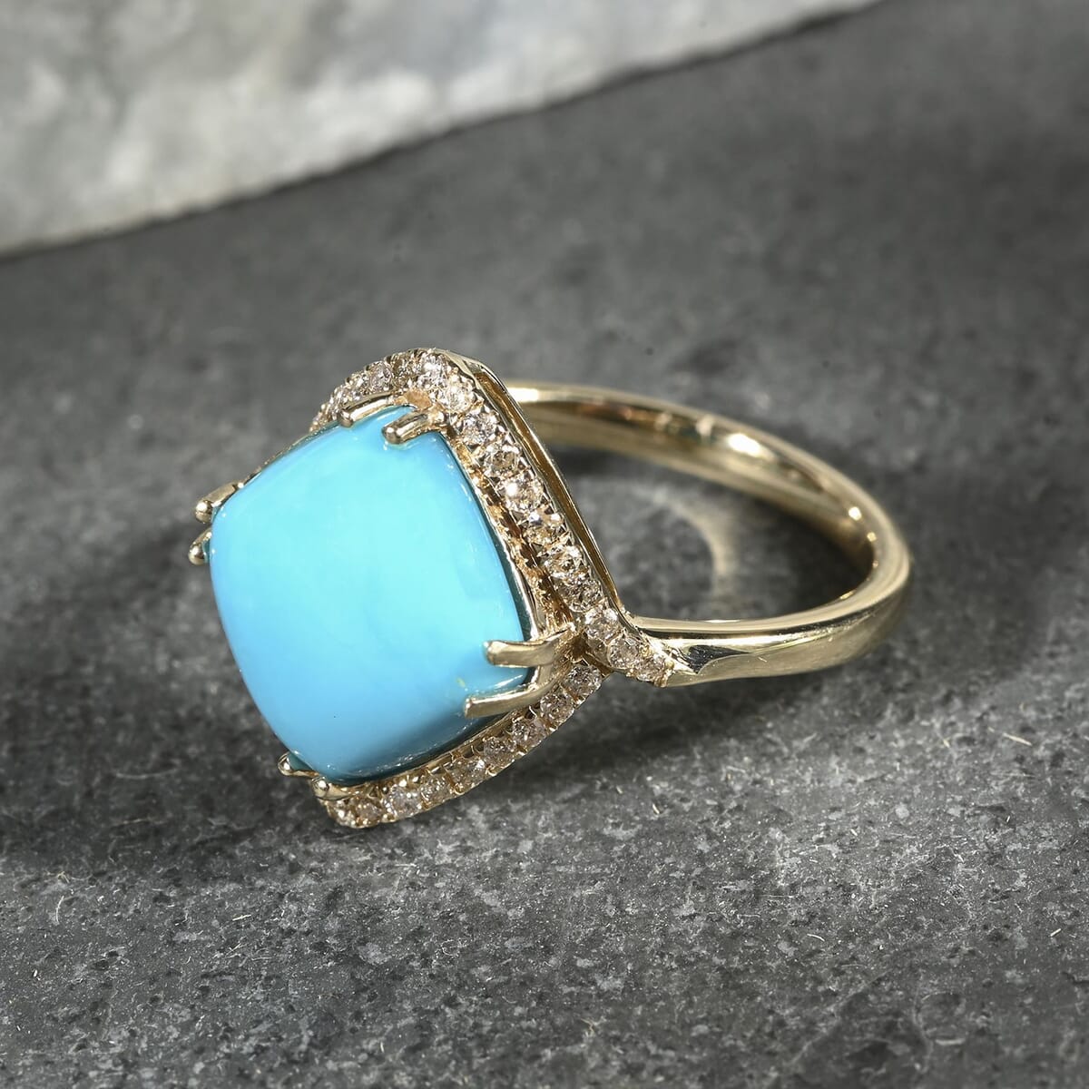 Certified & Appraised Luxoro AAA Sleeping Beauty Turquoise and I2 Diamond 5.00 ctw Ring in 10K Yellow Gold (Size 7.0) image number 1