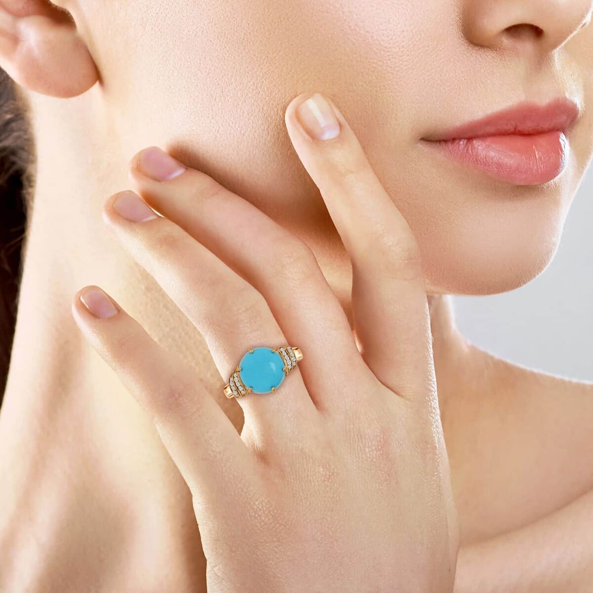 Certified & Appraised Luxoro AAA Sleeping Beauty Turquoise and I2 Diamond 4.50 ctw Ring in 10K Yellow Gold (Size 9.5) 4.10 Grams image number 2