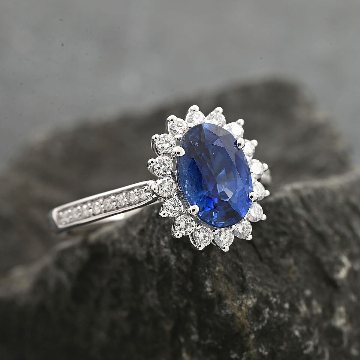 Certified & Appraised Rhapsody 950 Platinum AAAA Ceylon Blue Sapphire and E-F VS Diamond Ring (Size 8.5) 5.95 Grams 2.60 ctw image number 1