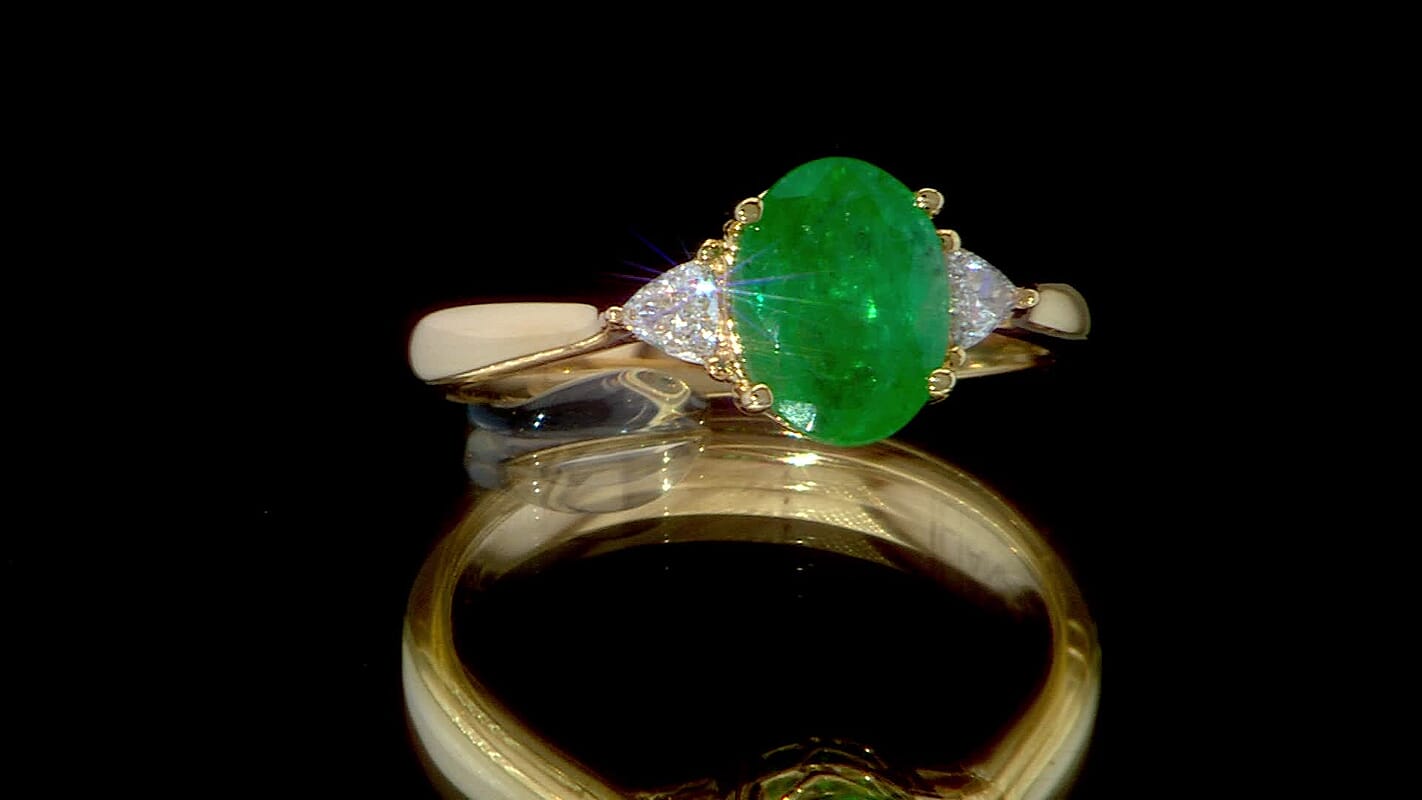 Certified & Appraised Iliana 18K Yellow Gold AAA Kagem Zambian Emerald and SI Diamond Ring (Size 10.0) 1.45 ctw