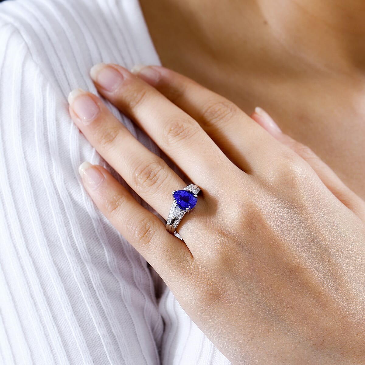 Luxoro 14K White Gold AAA Tanzanite and G-H I2 Diamond Ring (Size 9.0) 5.25 Grams 3.25 ctw image number 2