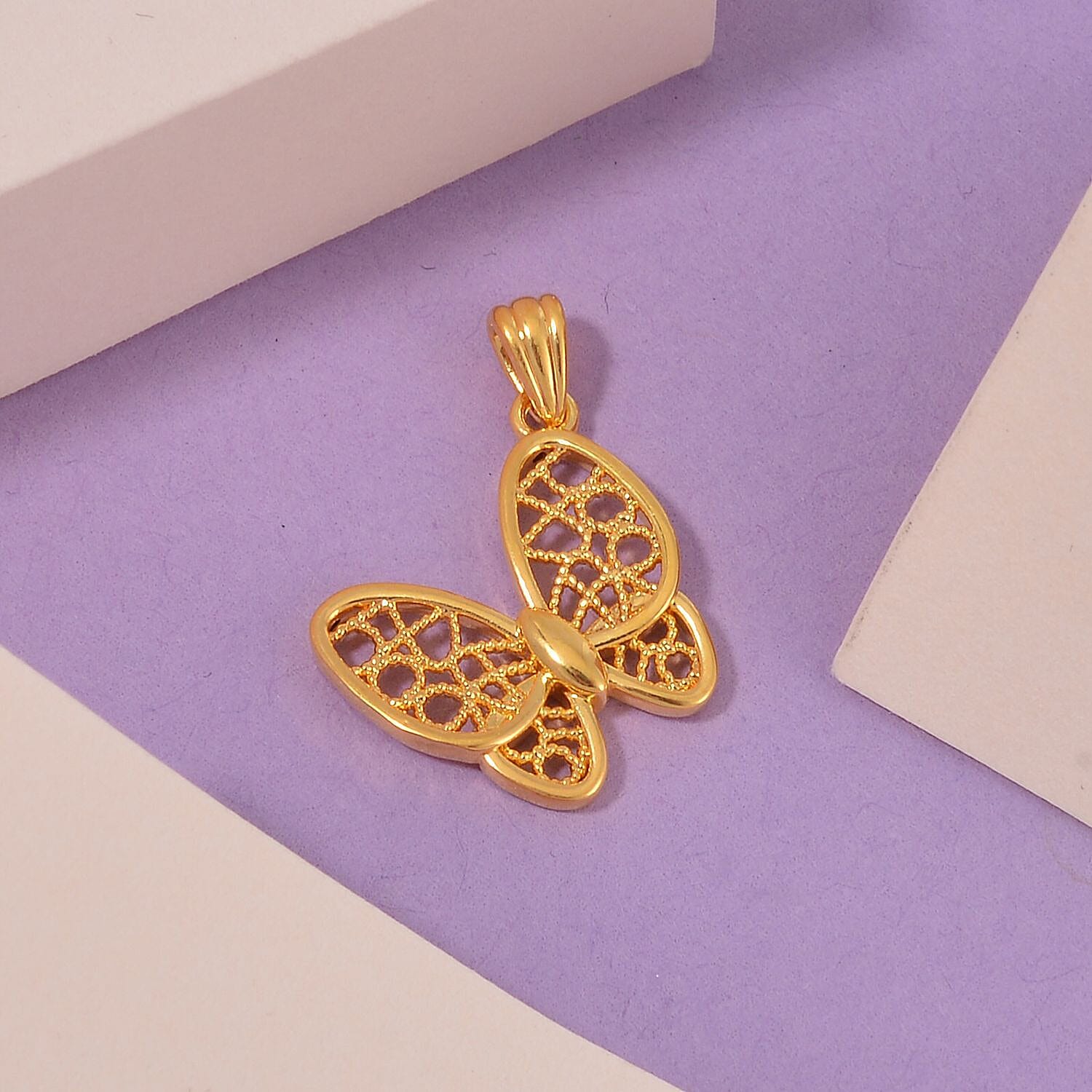 Pendant without Chain in 18K Yellow Gold 0.30 Grams