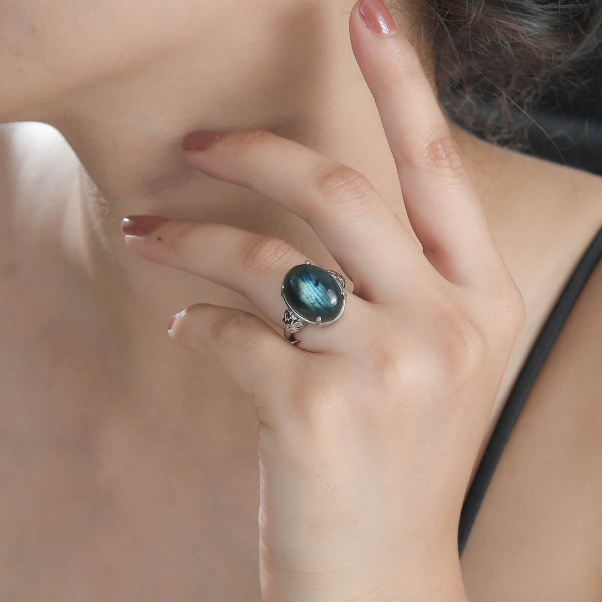 Malagasy Labradorite Solitaire Ring in Stainless Steel (Size 10.0) 10.00 ctw image number 3