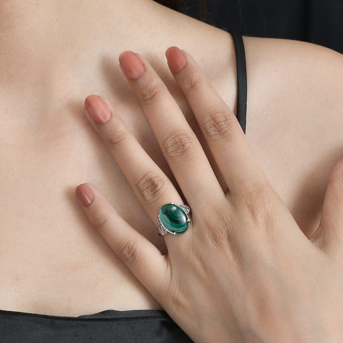 African Malachite Solitaire Ring in Stainless Steel (Size 7.0) 11.00 ctw image number 2