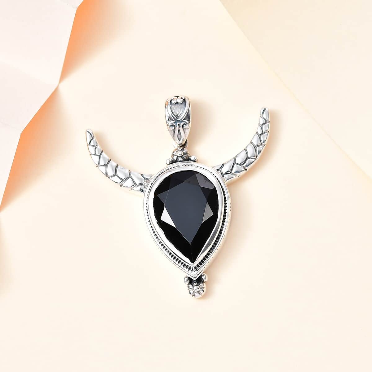 Artisan Crafted Thai Black Spinel Bull Head Pendant in Sterling Silver 11.75 ctw image number 1