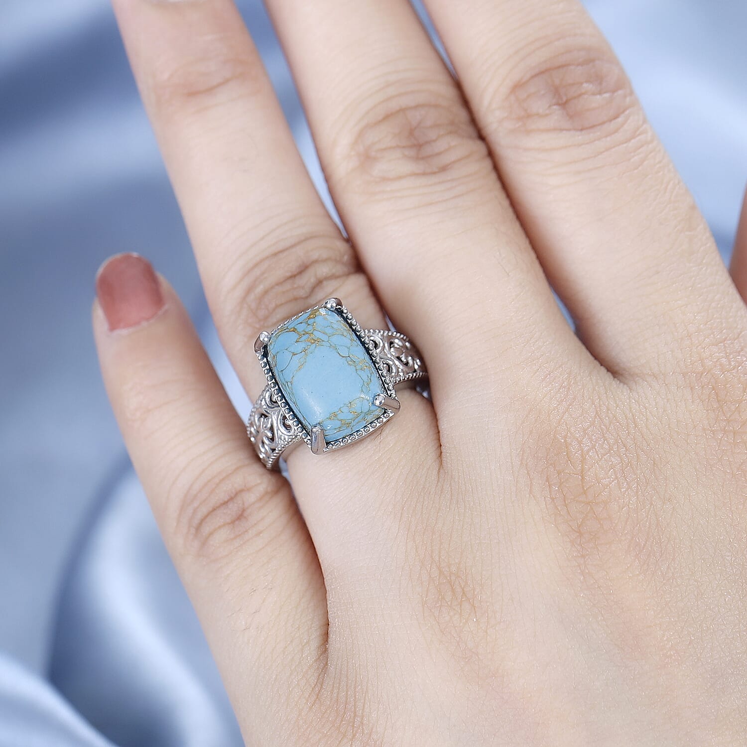 Mojave Blue Turquoise Solitaire Ring in Platinum Over Copper with Magnet (Size 10.0) 6.65 ctw