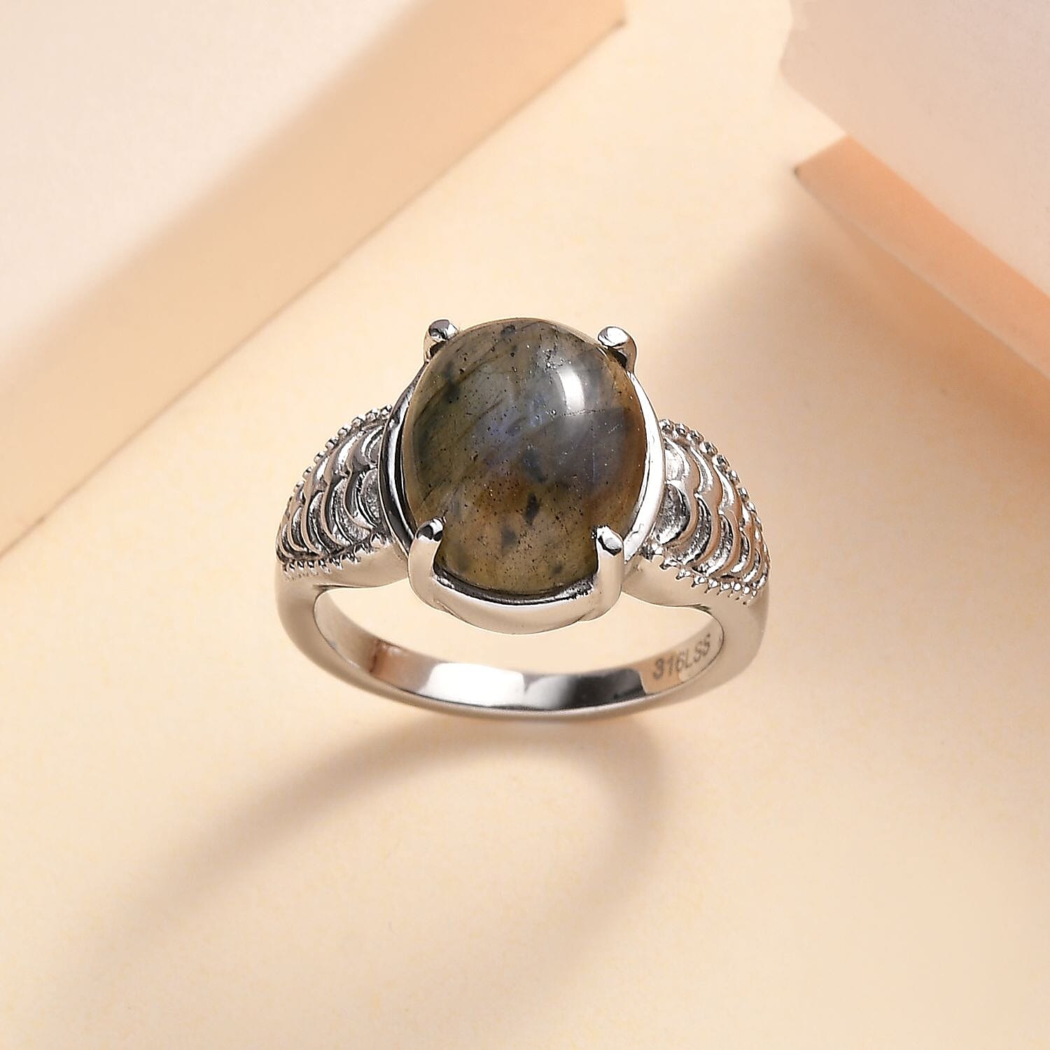 Malagasy Labradorite 8.00 ctw Ring in Stainless Steel (Size 6.5)