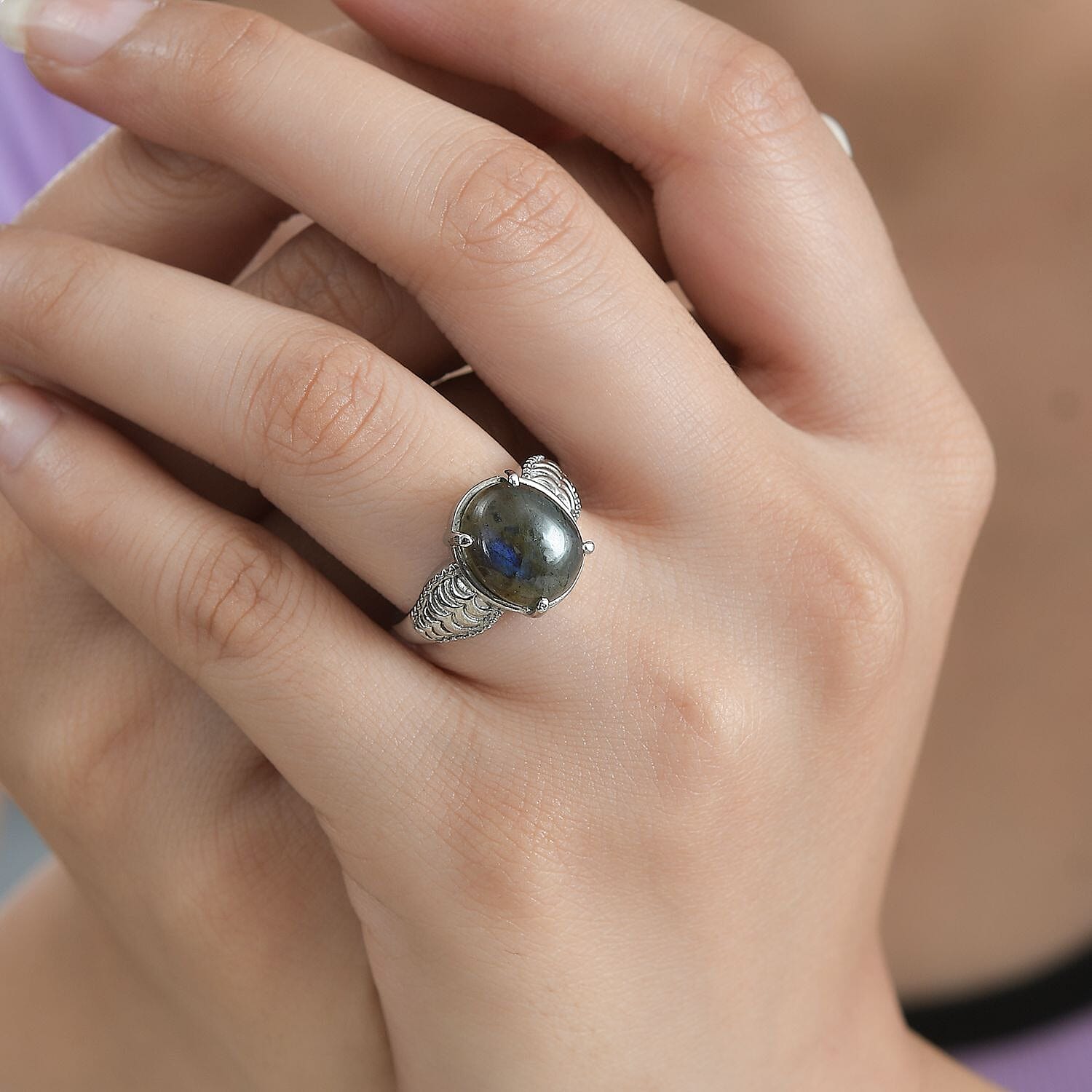 Malagasy Labradorite 8.00 ctw Ring in Stainless Steel (Size 6.5)
