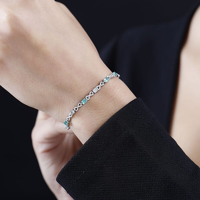 AAA Kagem Zambian Emerald and Diamond Bracelet in Platinum Over Sterling Silver (7.25 In) 1.00 ctw