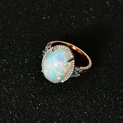 Luxoro 14K Yellow Gold AAA Ethiopian Welo Opal, AAAA Boyaca Colombian Emerald and G-H I2 Diamond Halo Ring (Size 5.0) 5.65 Grams 5.85 ctw