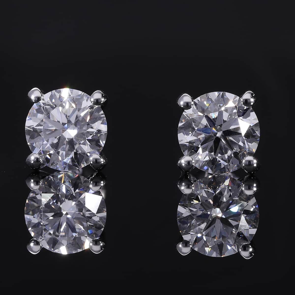 950 Platinum Luxuriant Lab Grown Diamond G VS Solitaire Stud Earrings 3.00 ctw image number 1