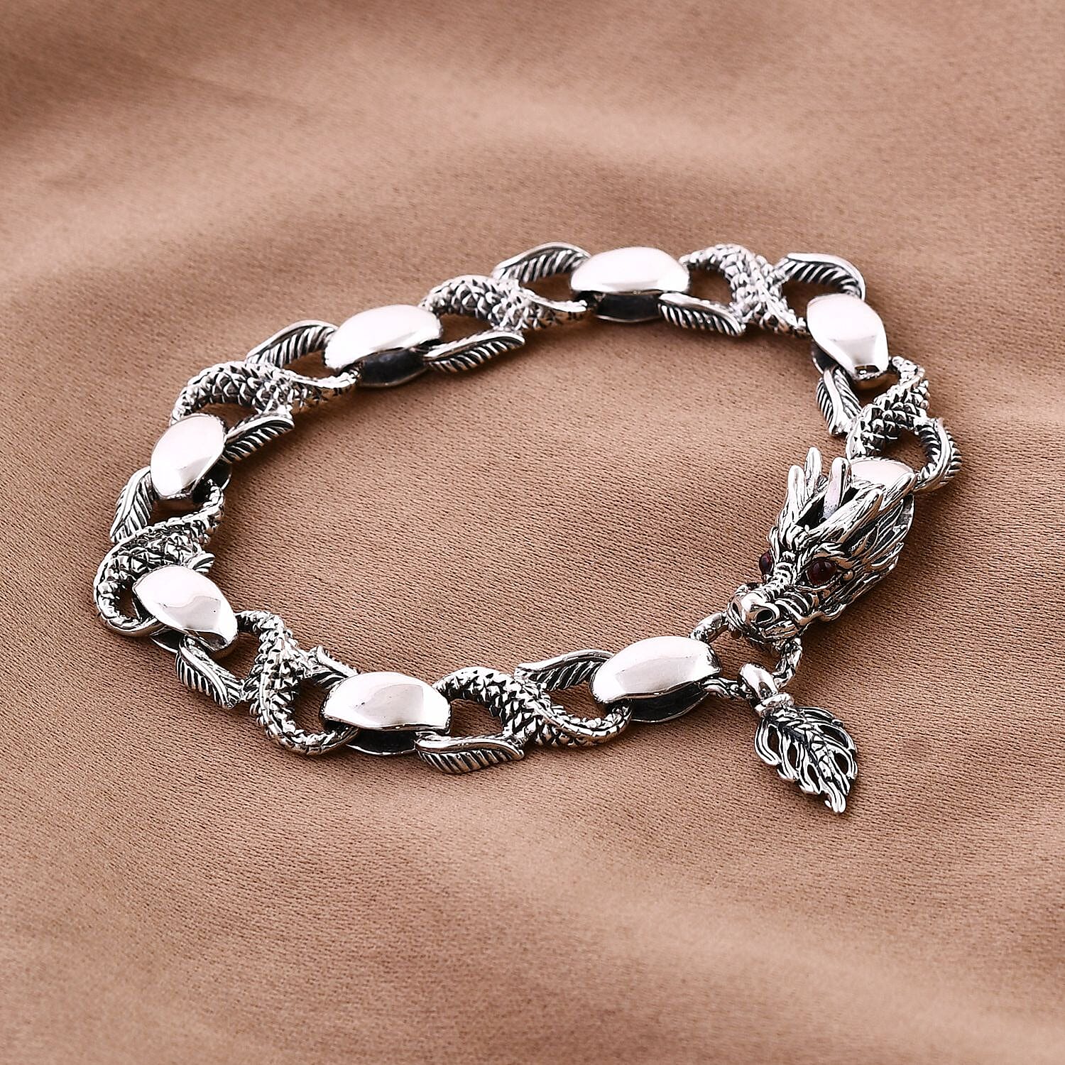 Bali Legacy Mozambique Garnet 0.15 ctw Dragon Head Bracelet in Sterling Silver (6.50 In)