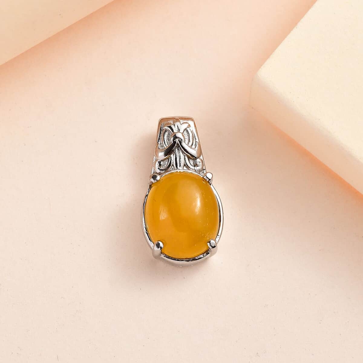 Yellow Jade Solitaire Pendant in Stainless Steel 6.20 ctw image number 1