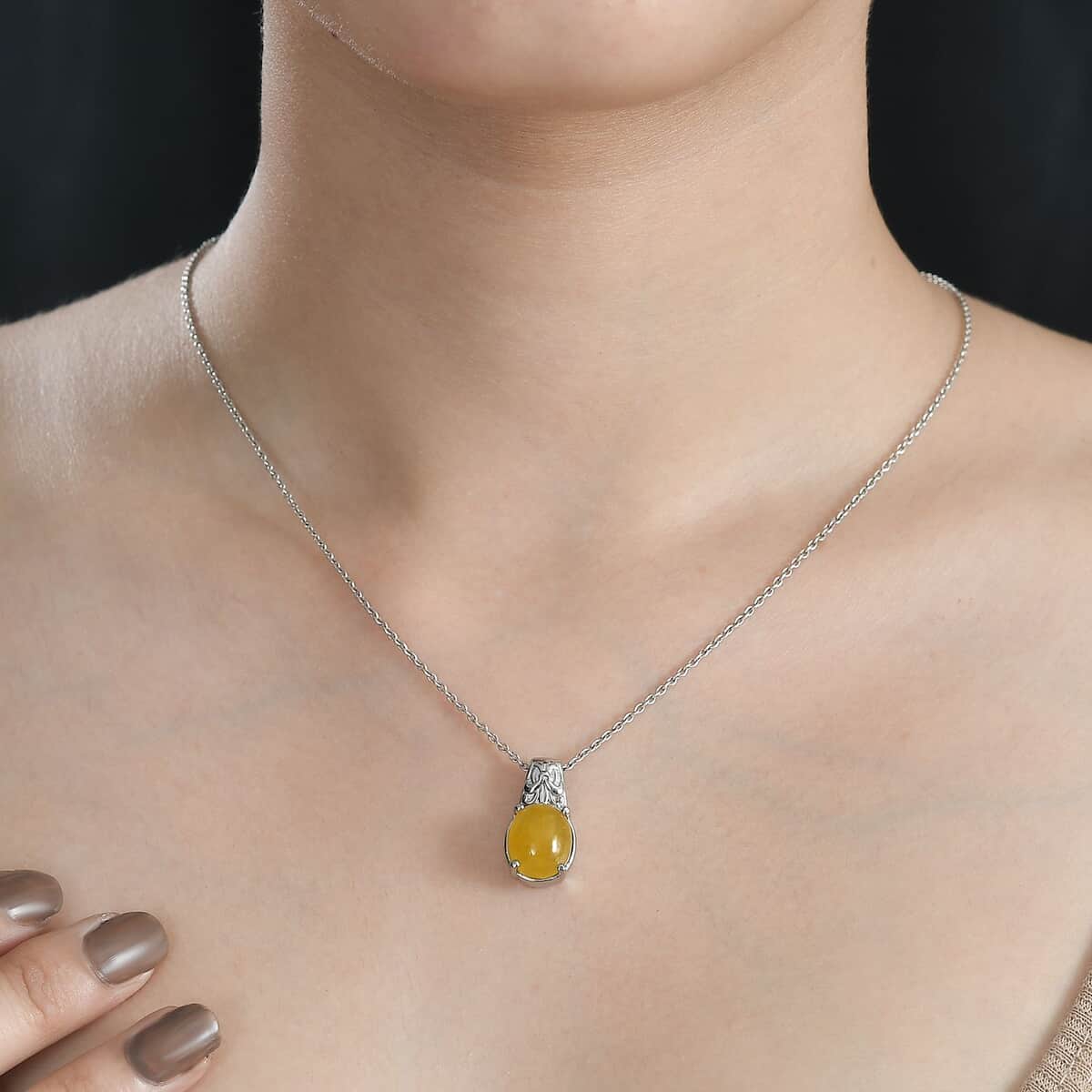 Yellow Jade (D) Solitaire Pendant in Stainless Steel 6.20 ctw image number 2
